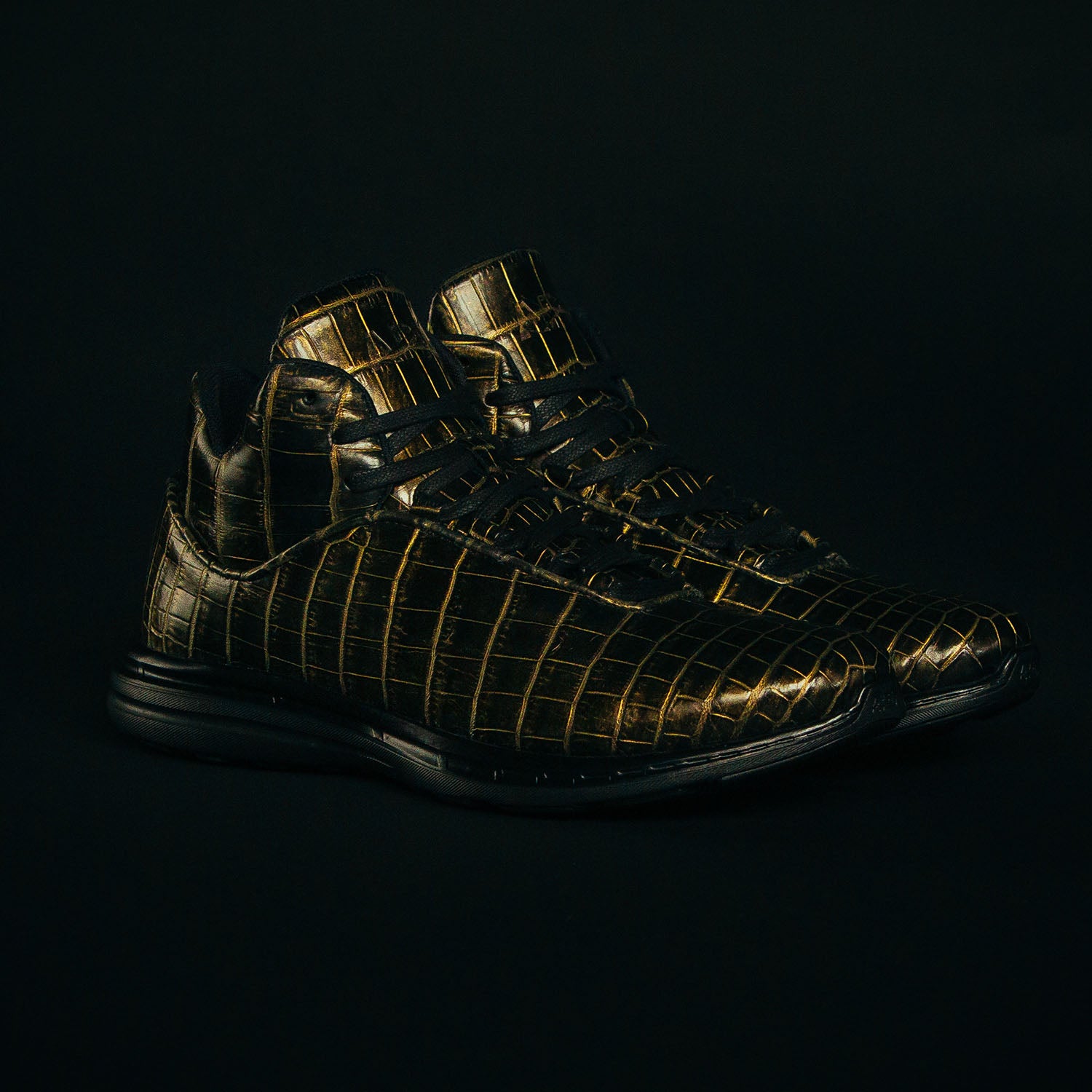 Men&#39;s Lusso Supreme Black / Pure Gold view 1