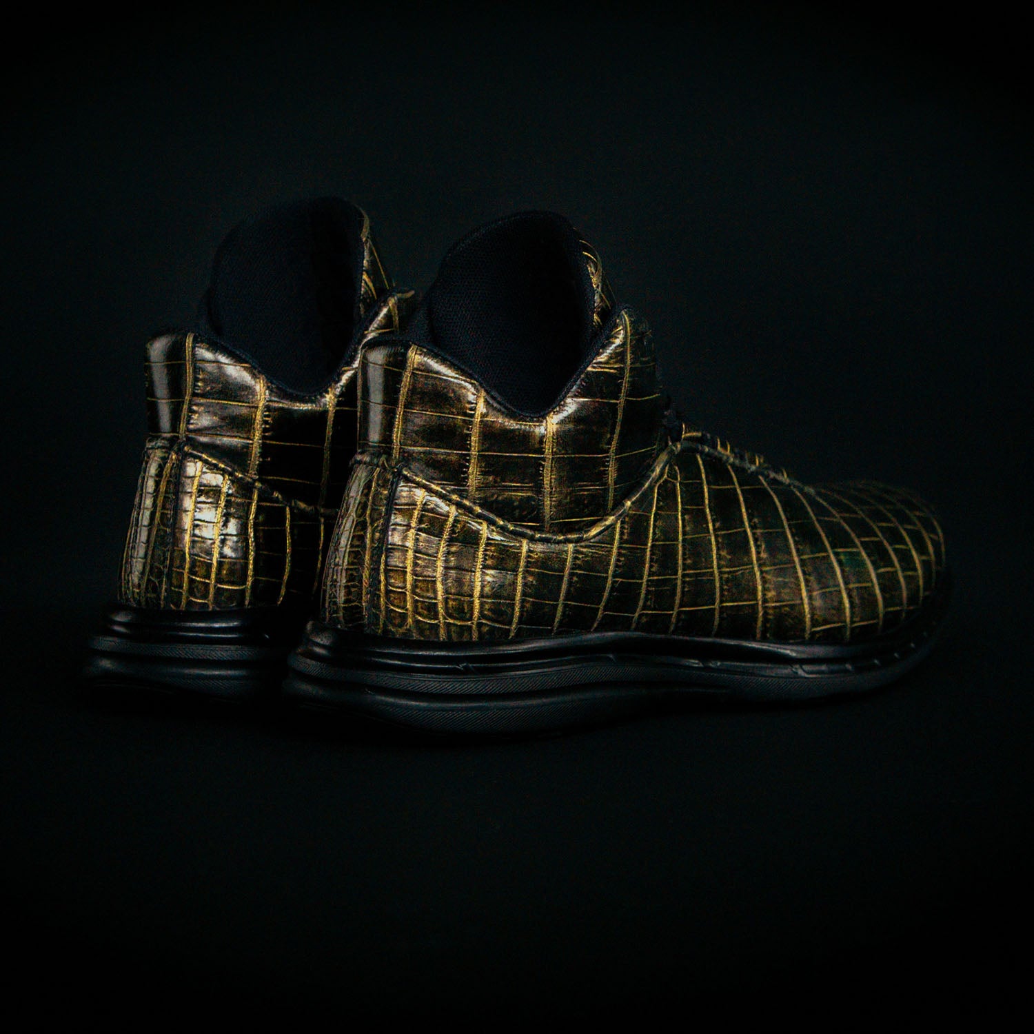 Lebron 24k deals gold shoes