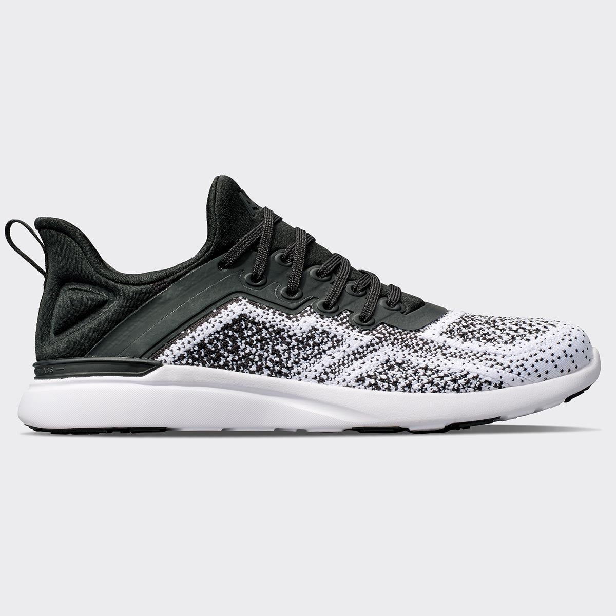 Women&#39;s TechLoom Tracer Black / White / Ombre view 1