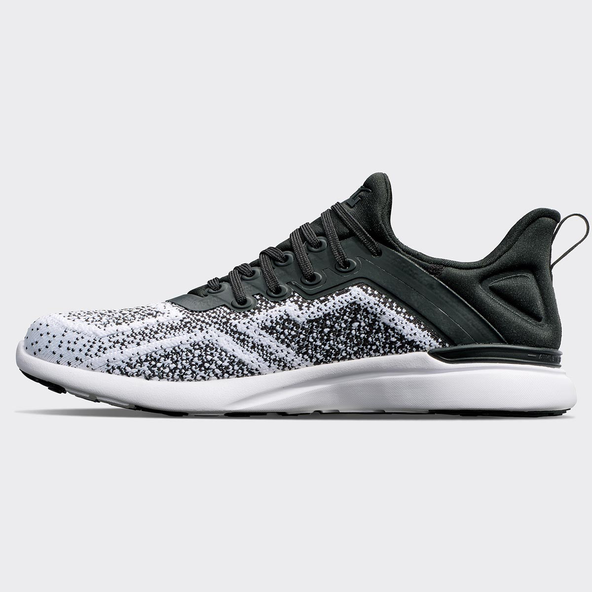 Women&#39;s TechLoom Tracer Black / White / Ombre view 2